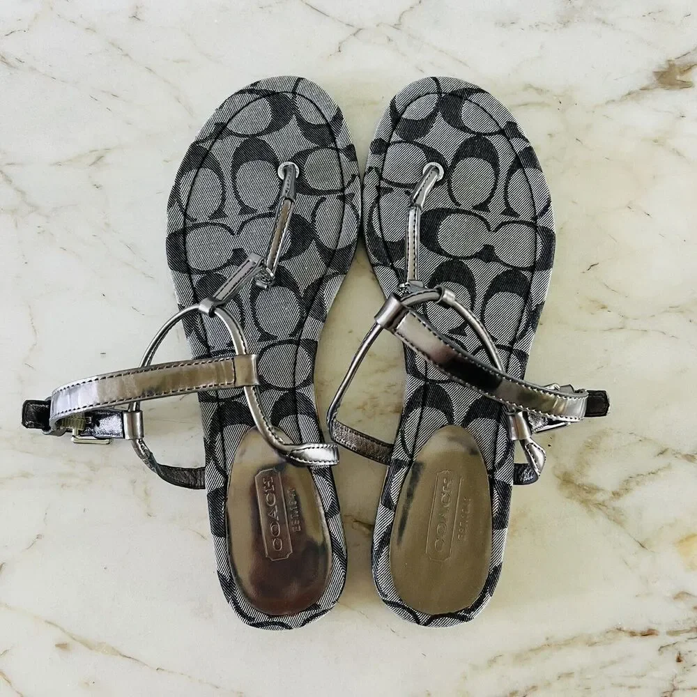 COACH Shirley Gray Black Canvas Logo Print Thong Sandal Silver Accent - US 7.5